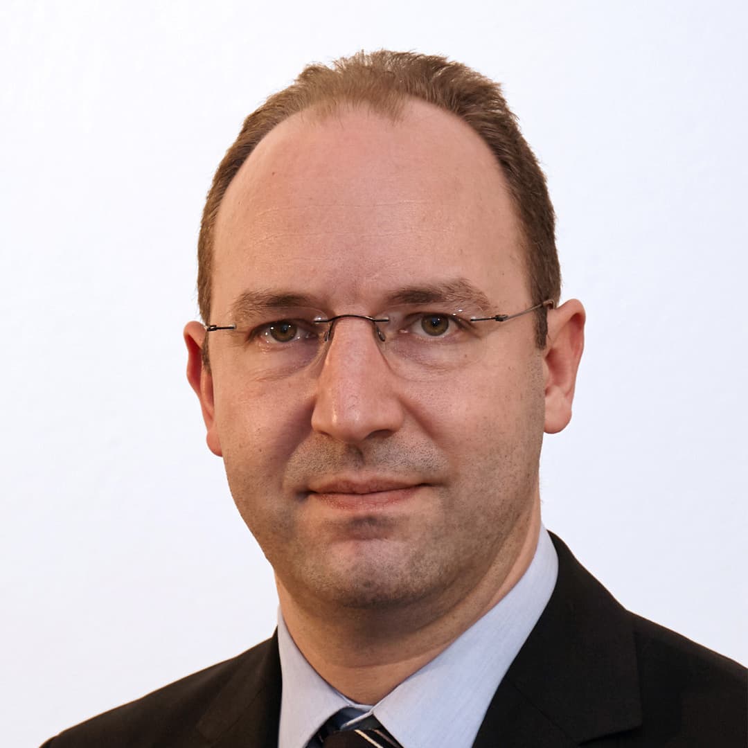 Dr. Martin Naef